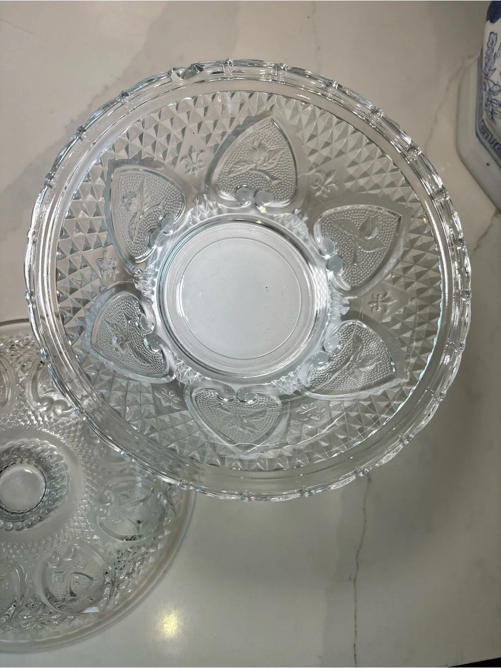 KIG Glass Candy Dish with Lid Clear Pressed Hearts Roses Shabby Chic Bowl VTG